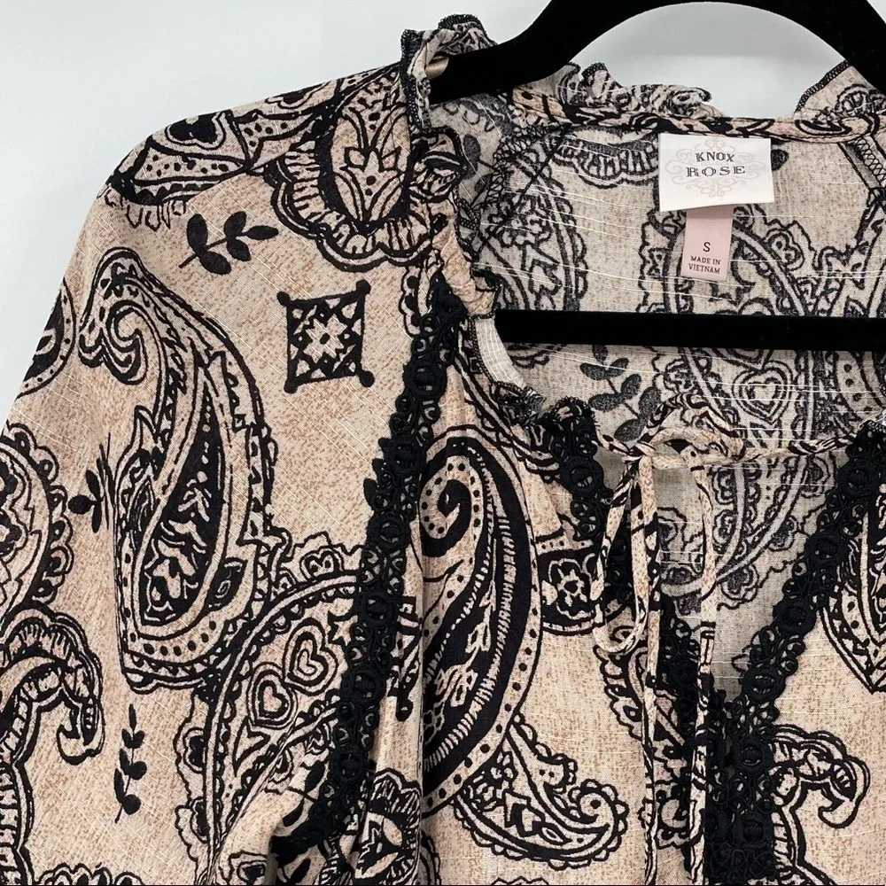 Knox Rose Beige & Black Paisley Print Boho Blouse - Picture 6 of 15
